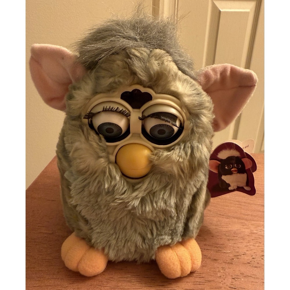 VTG 1998 Tiger Electronics FURBY Gray Grey Wolf With Tags 70-800 RARE